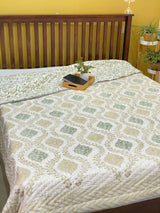 cream-green-double-cotton-quilt-full-view