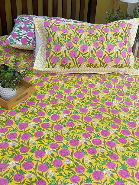 crown-prestige-reversible-mulmul-quilt-bedsheet-set