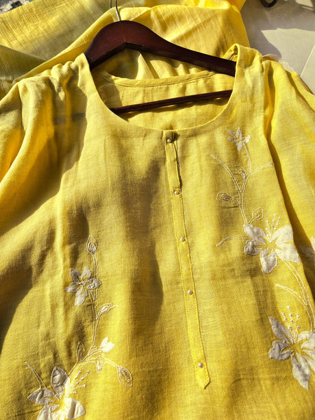 cutwork-embroidered-mulchanderi-semi-stitched-suits-set