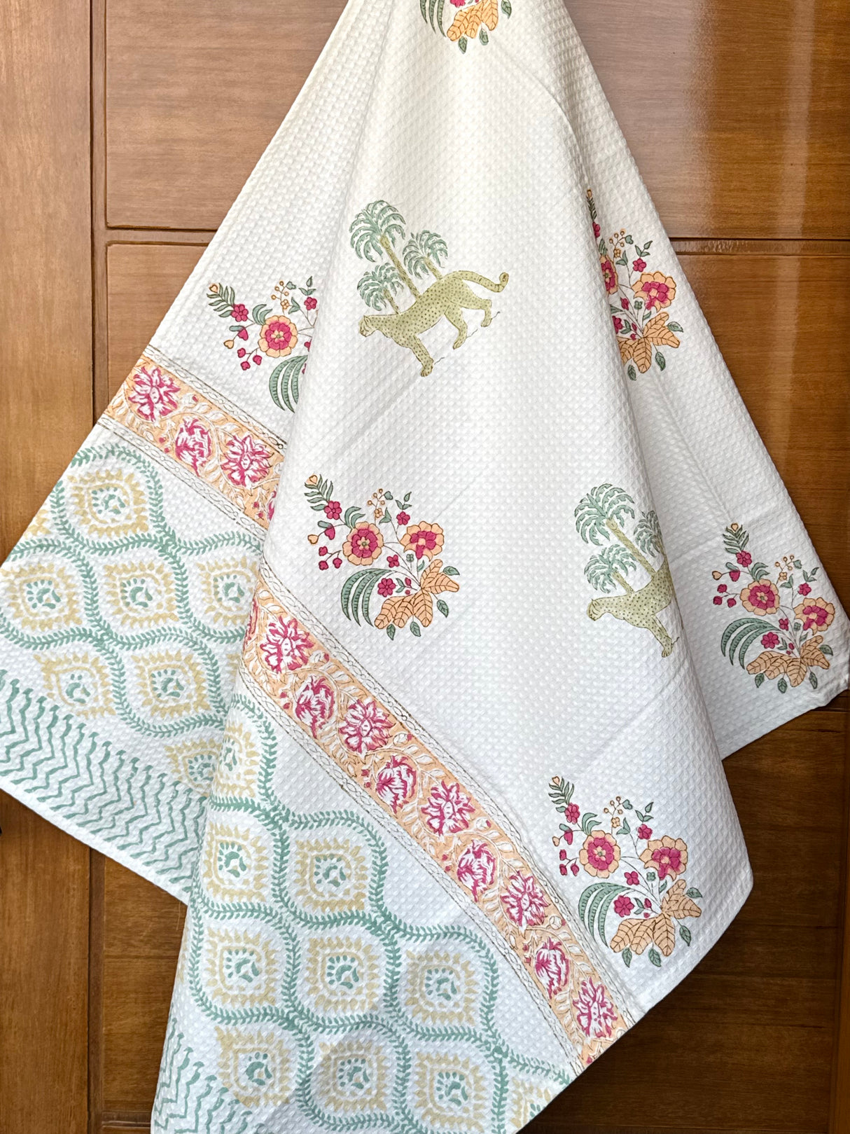 daily-luxe-handblock-printed-waffle-weave-cotton-towel-set