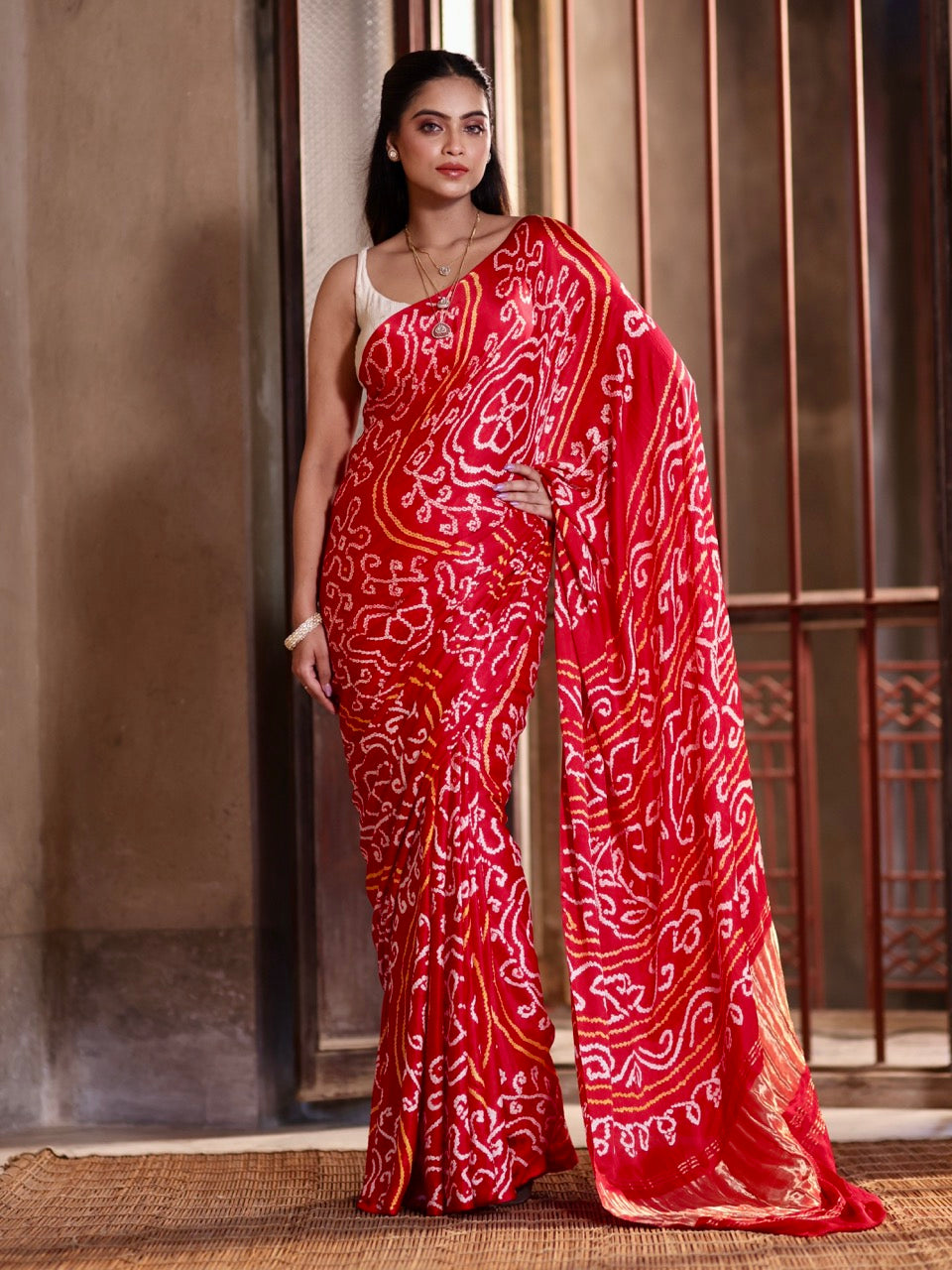 divine-beauty-red-pure-gajji-silk-floral-bandhani-saree