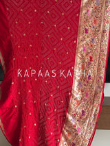 elegant-banarasi-silk-saree-fabric-texture-closeup