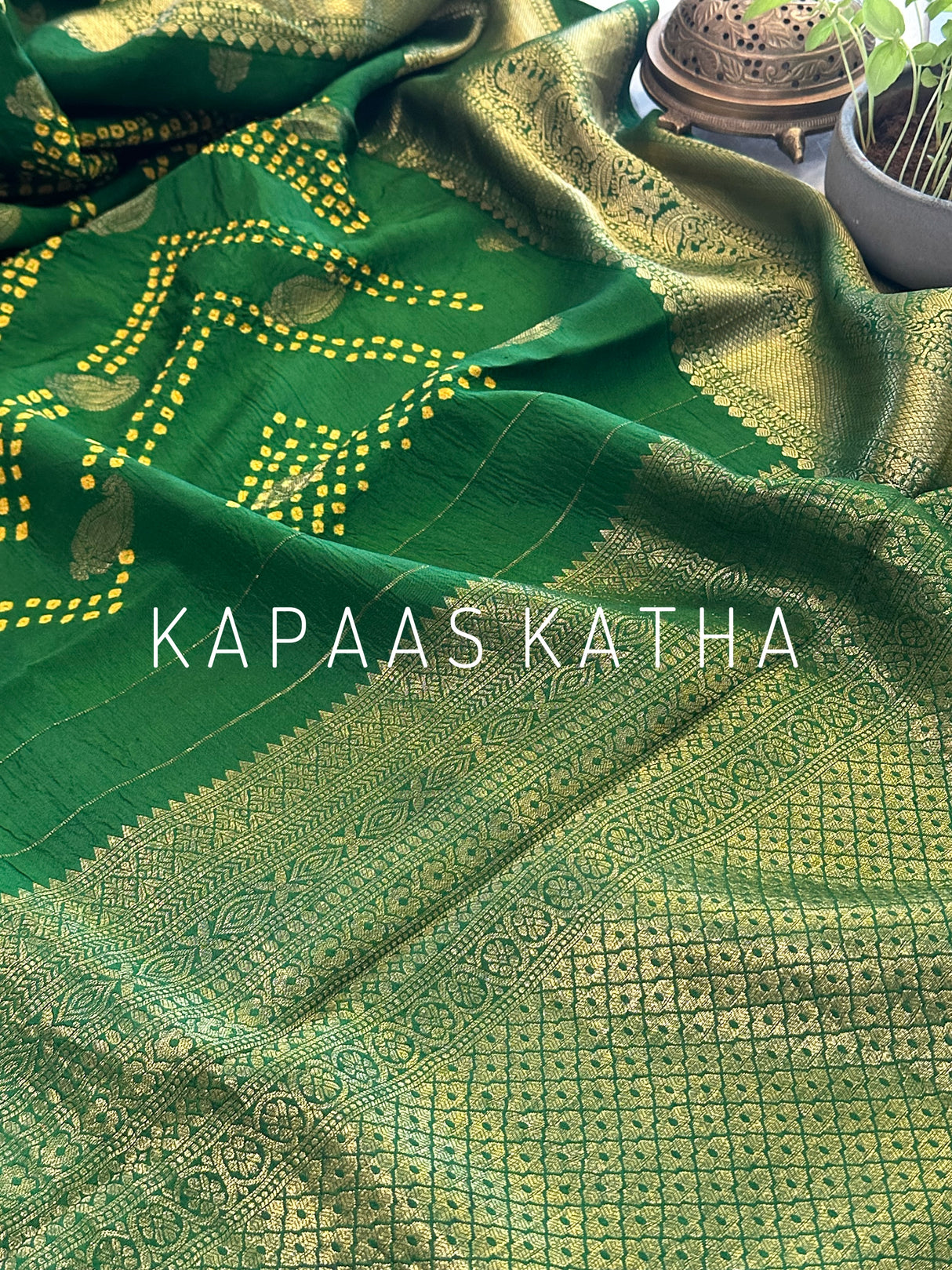 elegant-kanjivaram-bandhani-saree