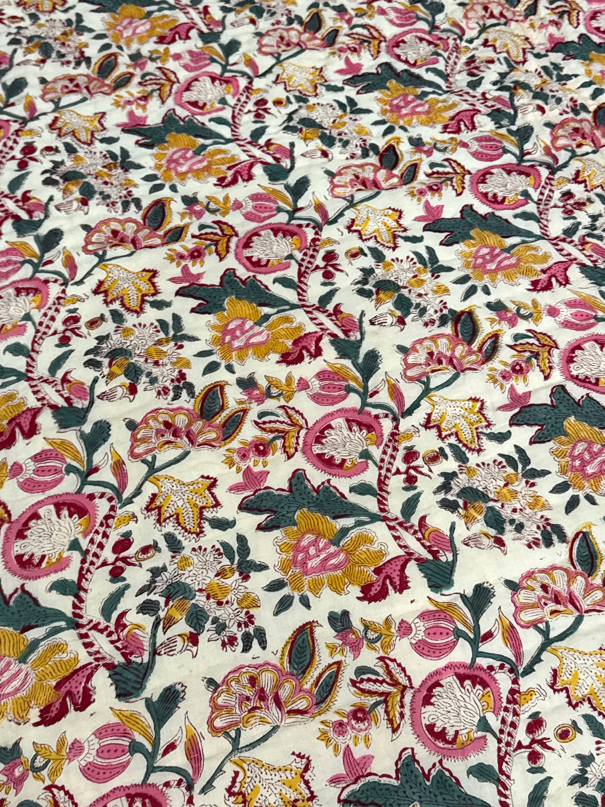 elegant-retreat-mulmul-reversible-quilt