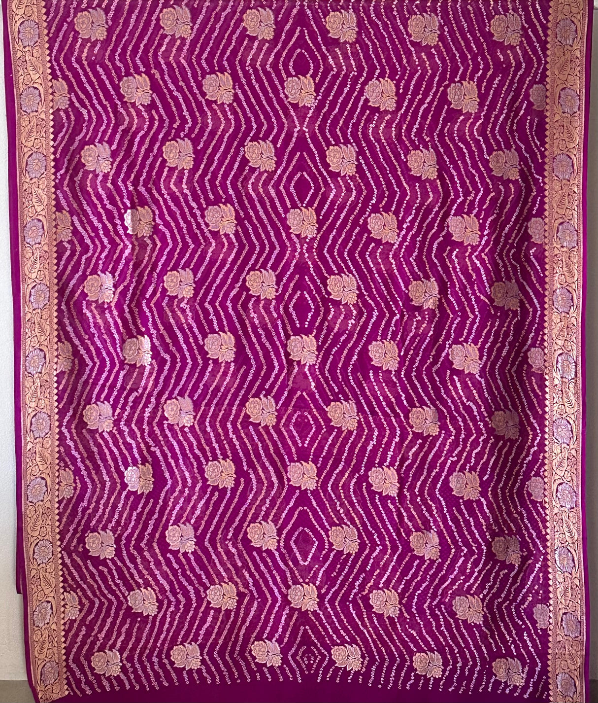 ethnic-bandhani-georgette-saree-with-decorative-border