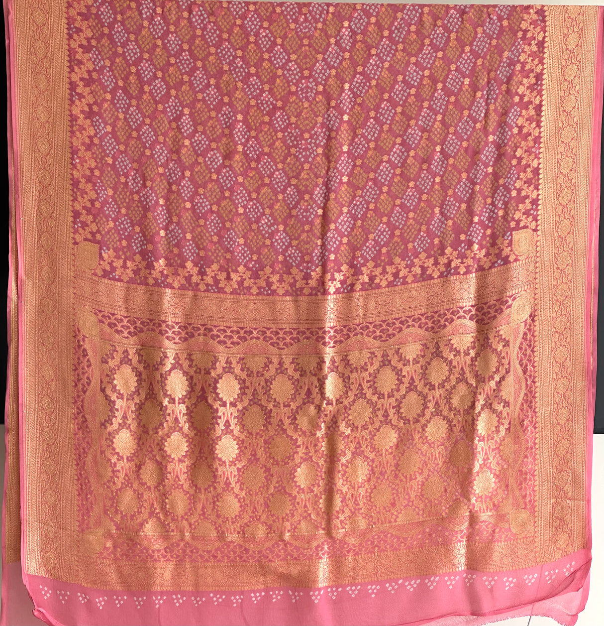 ethnic-bandhani-georgette-saree-with-refined-finish