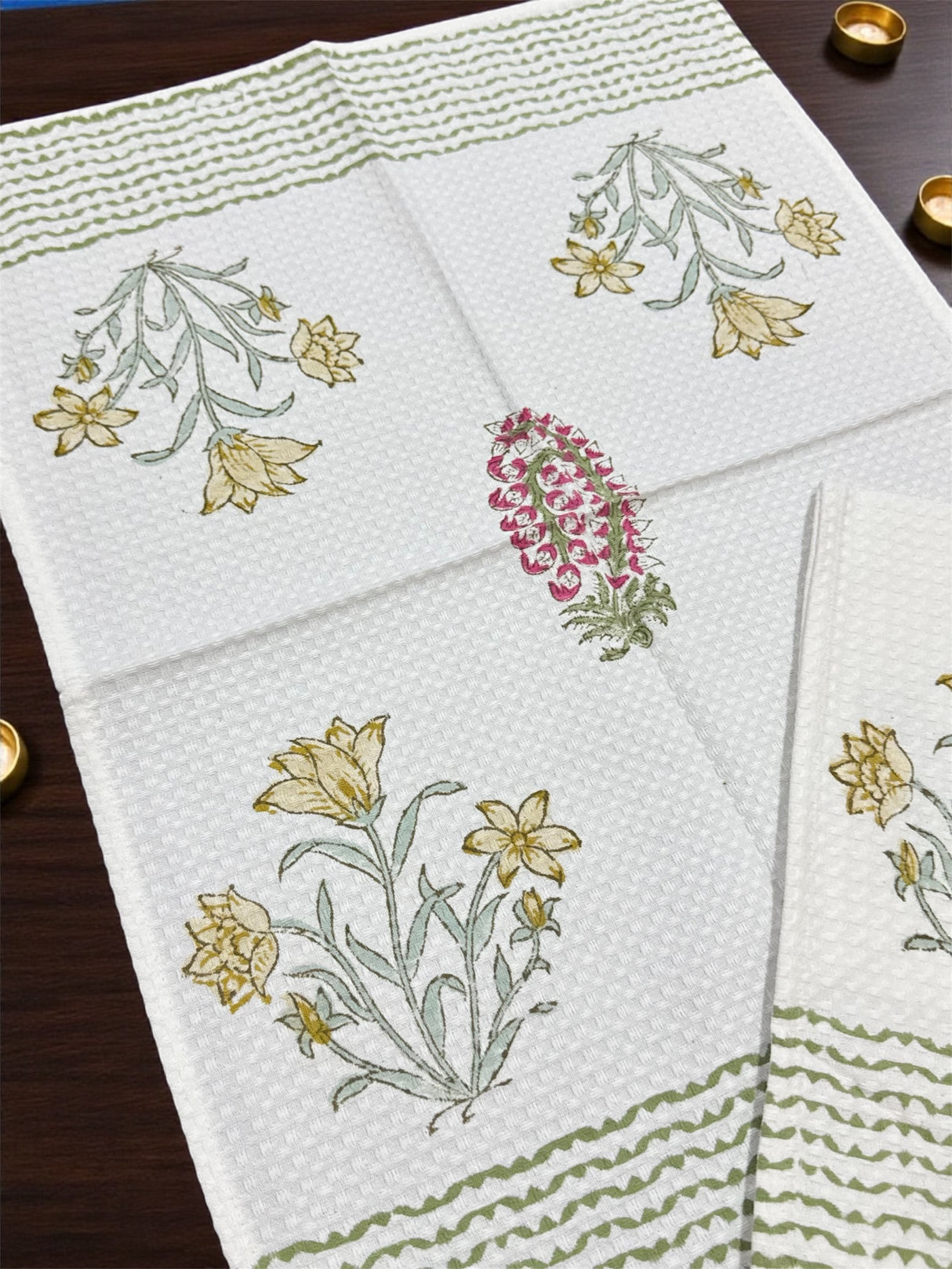 everyday-cotton-hand-towel-with-botanical-print