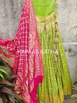 exclusive-shikhargarh-banarasi-georgette-bandhani-lehenga