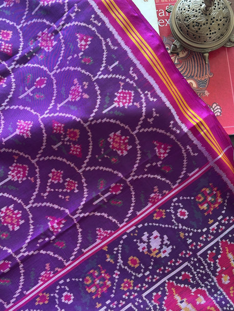 exquisite-legacy-mulberry-silk-ikat-patola-saree
