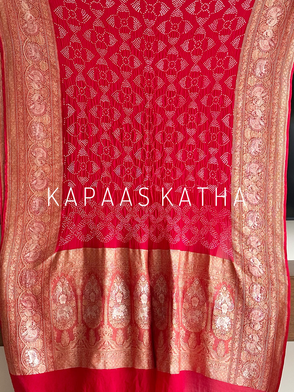 exquisite-red-georgette-saree