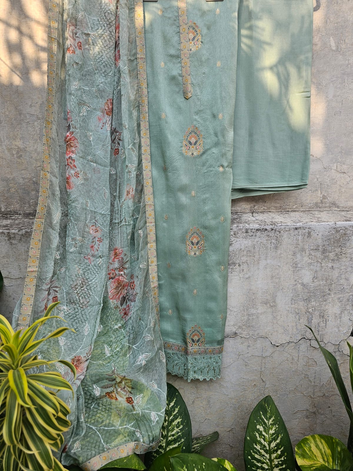 Cotton Silk Unstitched 3 Piece Unstitched Suit Set in Shade of Sea Green