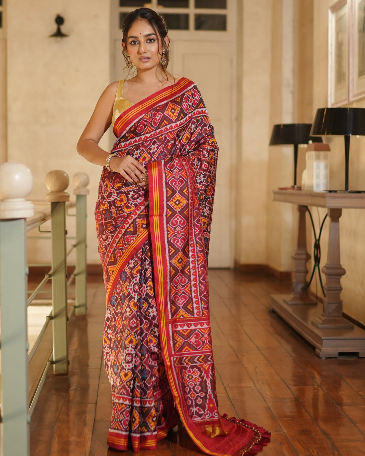 festive-red-single-ikat-maroon-mulberry-saree