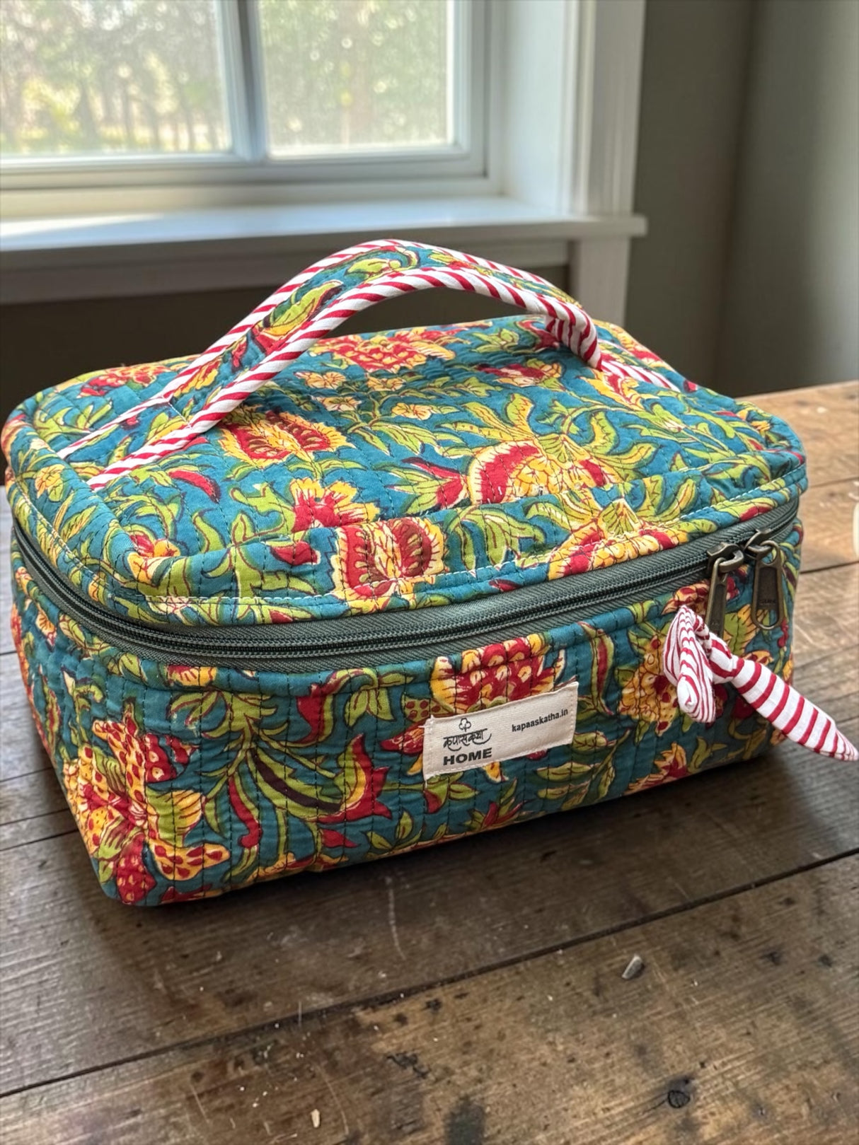 floral-artisanal-jaipur-handcrafted-vanity-bag