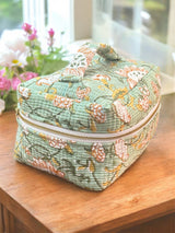 floral-theme-artisanal-jaipur-handcrafted-vanity-bag