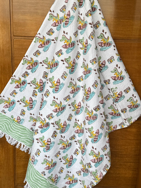 frog-bee-print-mulmul-dohar