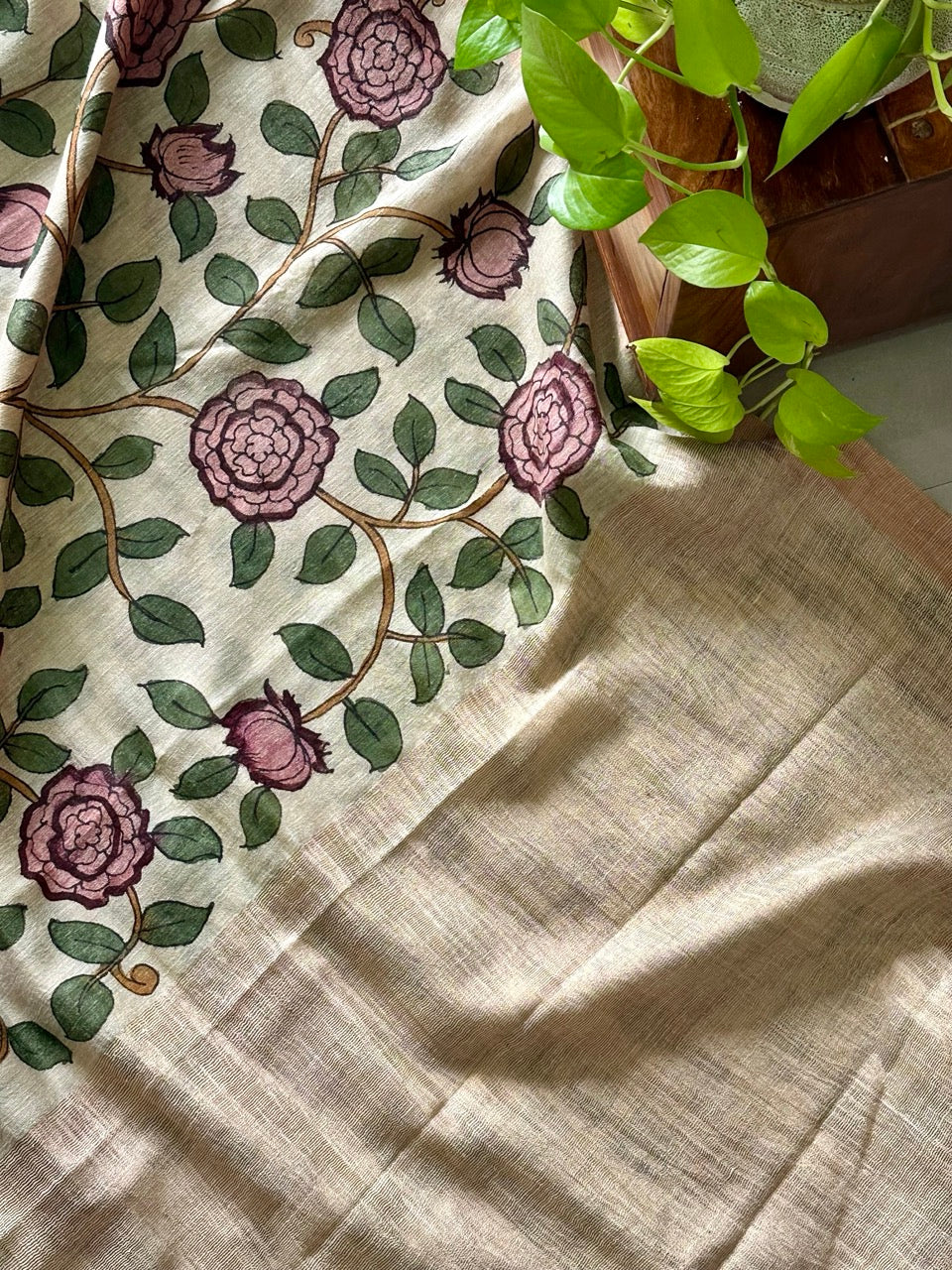 garden-of-grace-handloom-matka-silk-floral-kalamkari-saree