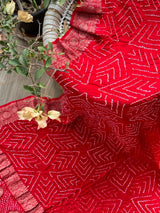 geometrical_pattern_red_bandhani_dupatta