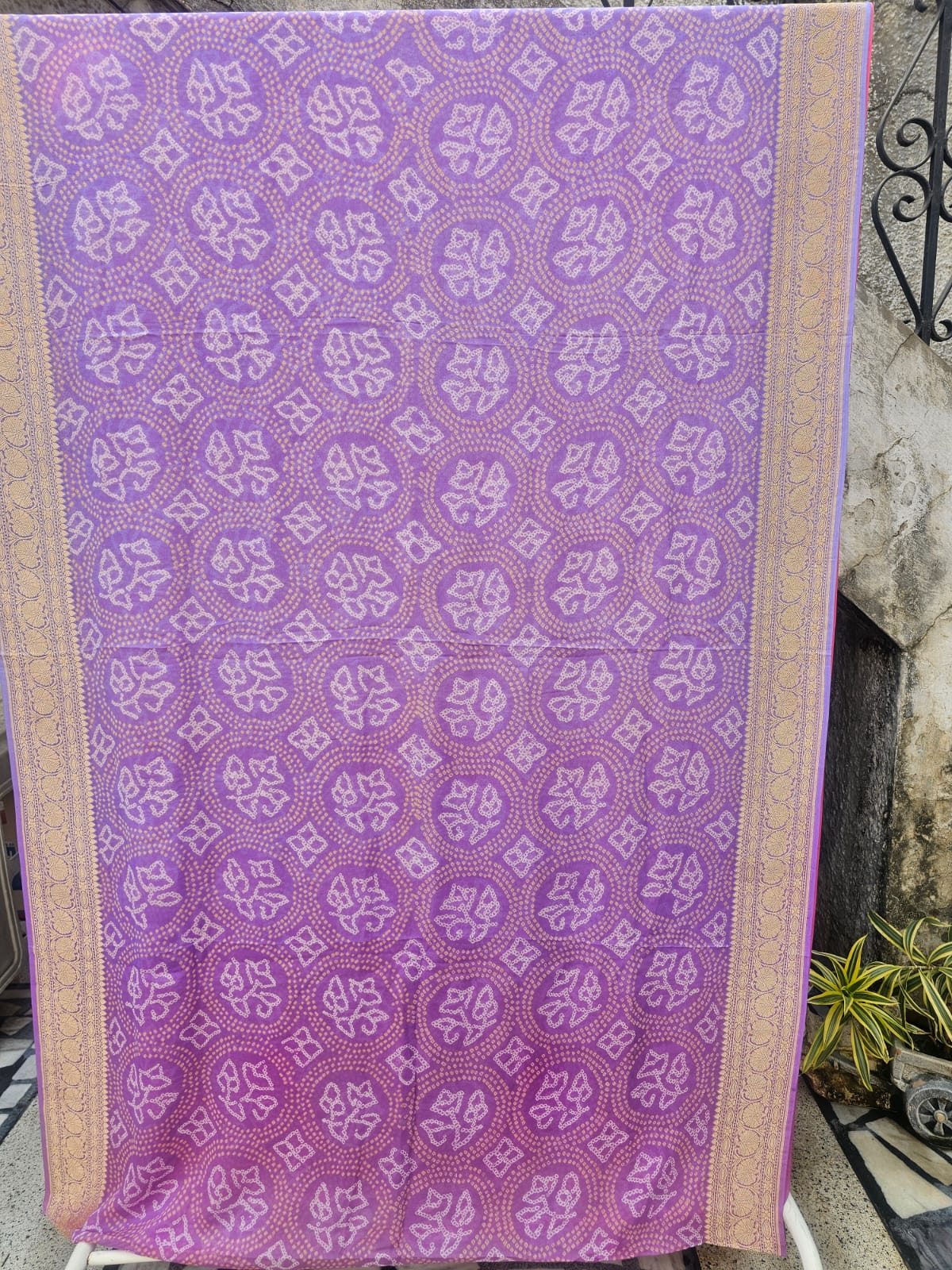 georgette-banarasi-bandhani-pink-lavender-classic-saree