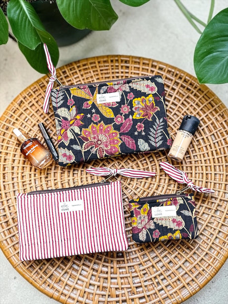 gifting-chic-carry-flat-pouch-organiser-set-of-3