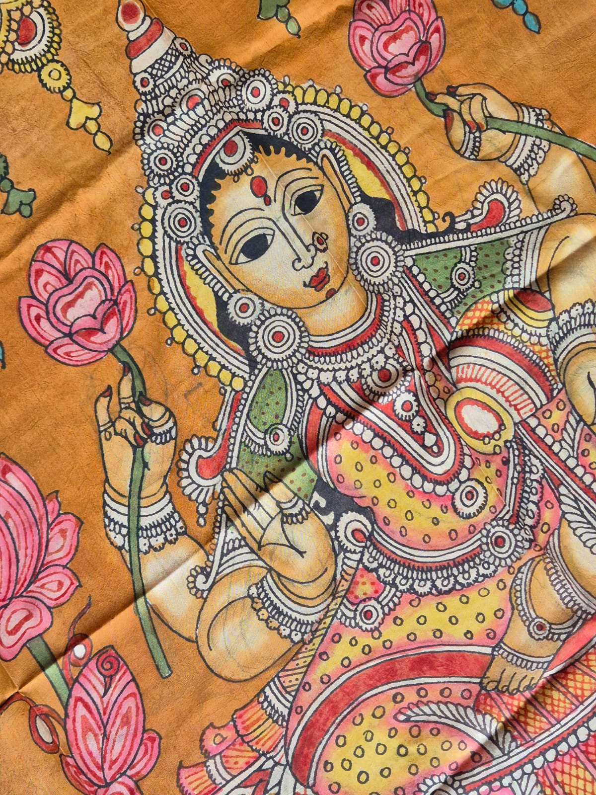 goddess-lakshmi-kanchipattu-kalamkari-dupatta