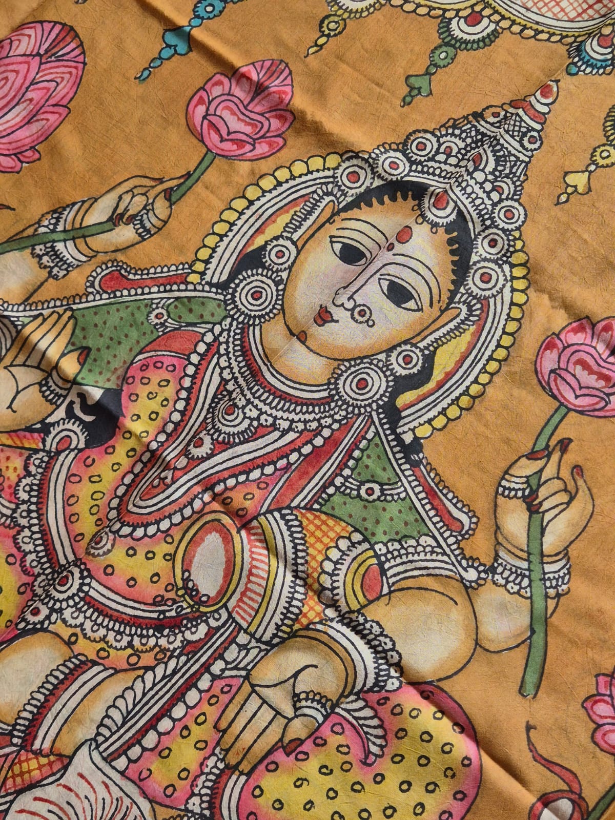 goddess-lakshmi-kanchipattu-kalamkari-dupatta