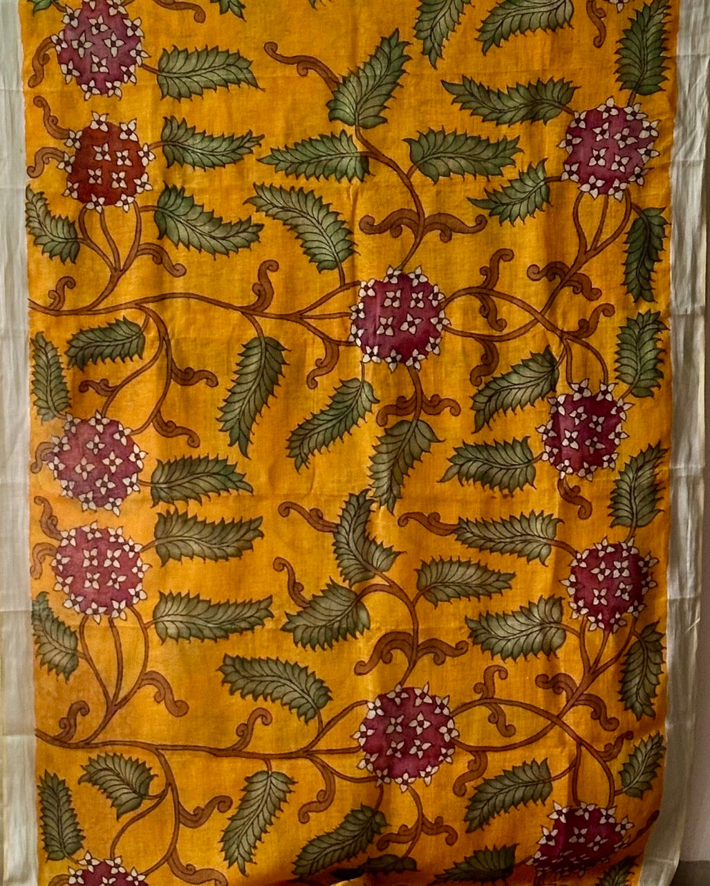 golden-meadow-handloom-linen-kalamkari-saree
