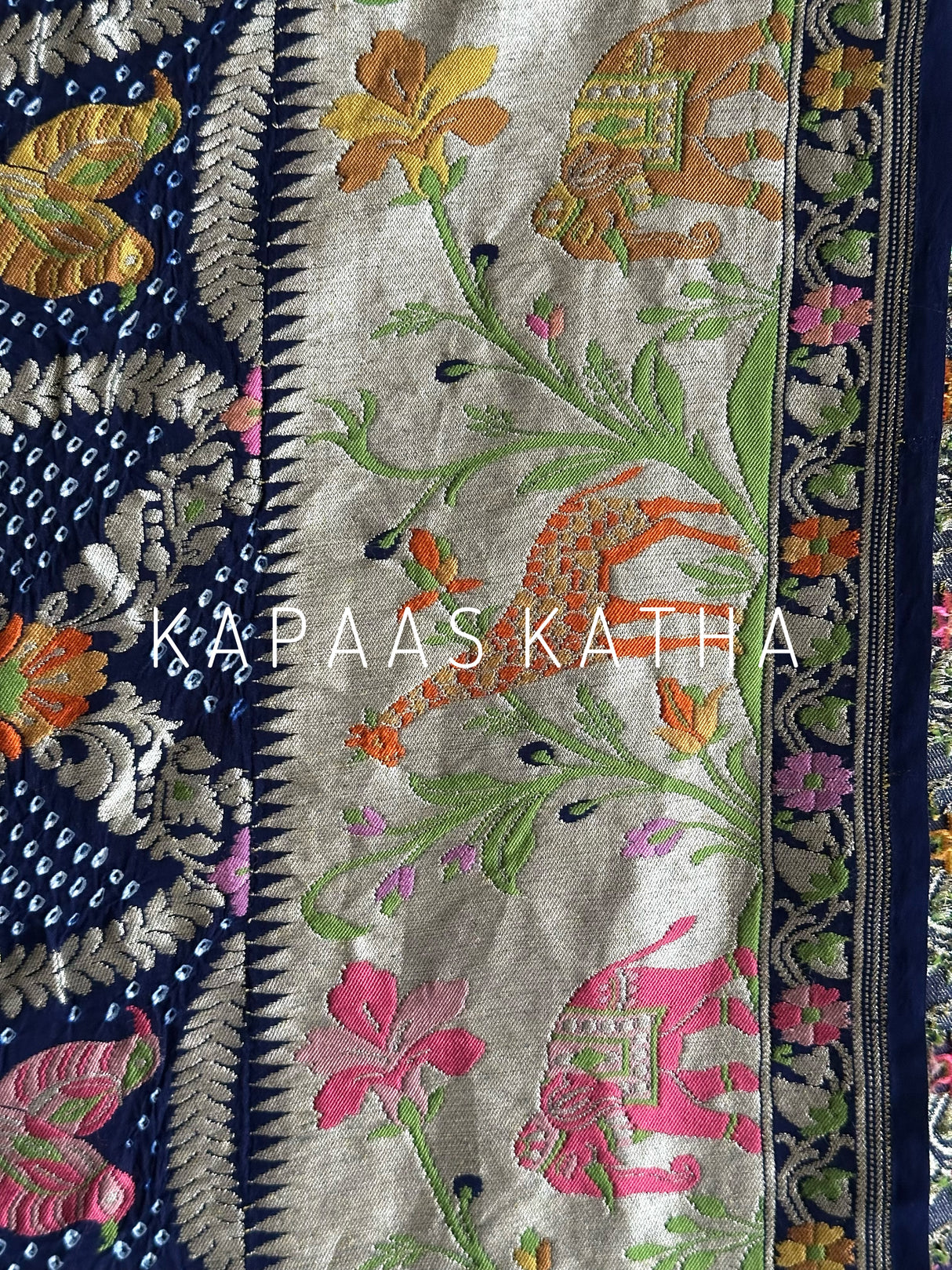graceful-bandhani-banarasi-saree
