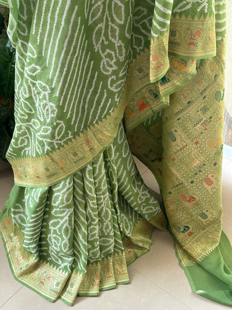 Green Colour Pure Banarsi Gerogette Chiffon Bandhani Saree