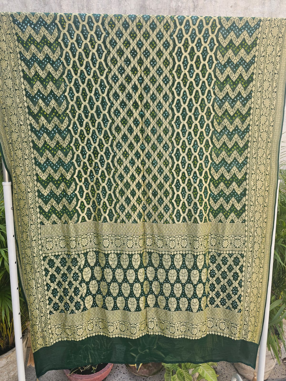 Green Pure Banarsi Georgette Neemzari Bandhani Dupatta