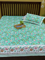 green-feather-king-cotton-bedsheet-fabric-view