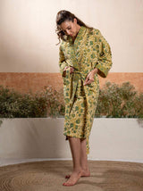 green-floral-cotton-waffle-bathrobe-zoom-in-view