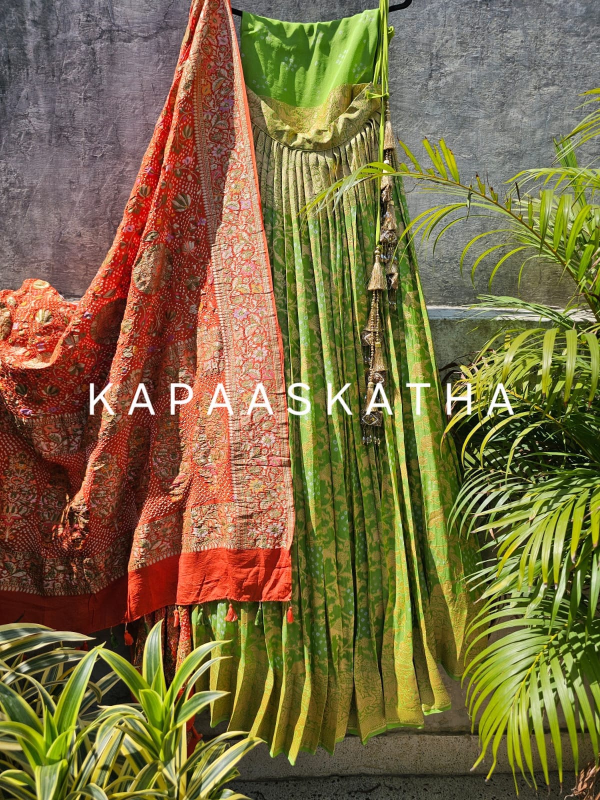 green-shikhargarh-banarasi-georgette-bandhani-lehenga