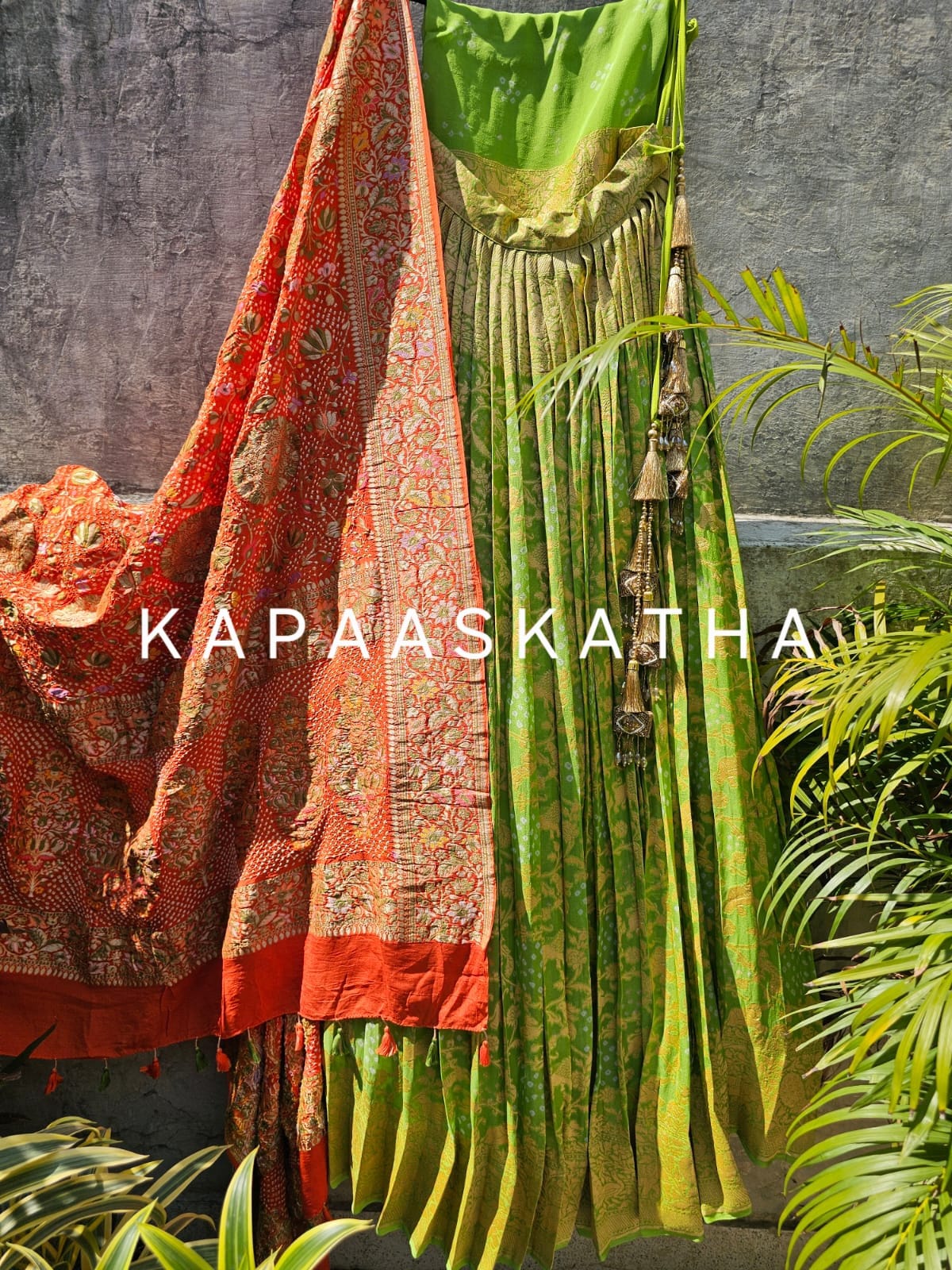green-shikhargarh-banarasi-georgette-bandhani-lehenga