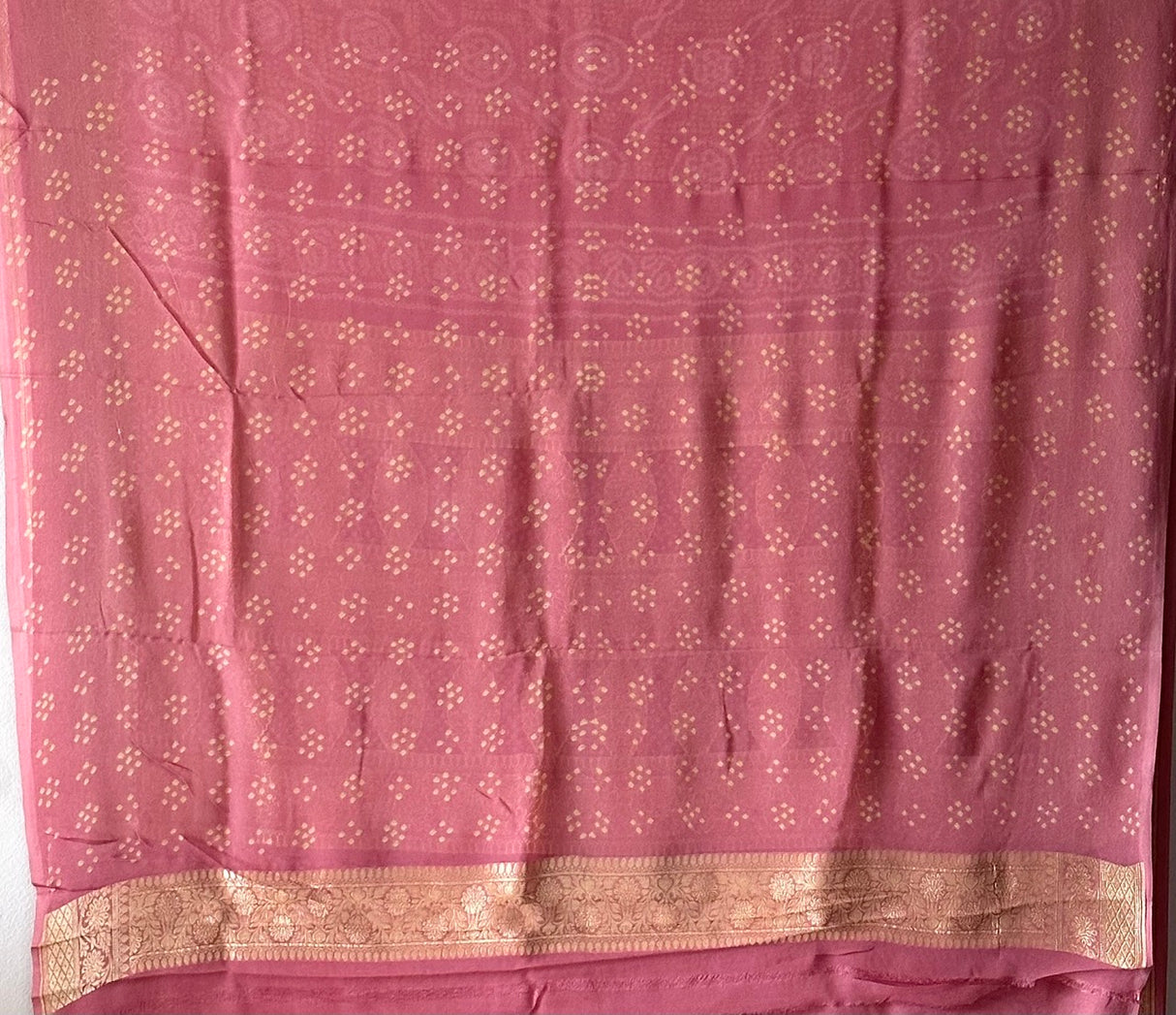 Gulab Zari Pure Banarsi Gerogette Bandhani Saree