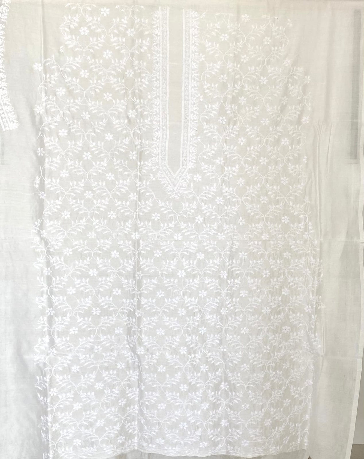 gulnaar-jaal-chikankari-mulchanderi-men-kurta-fabric