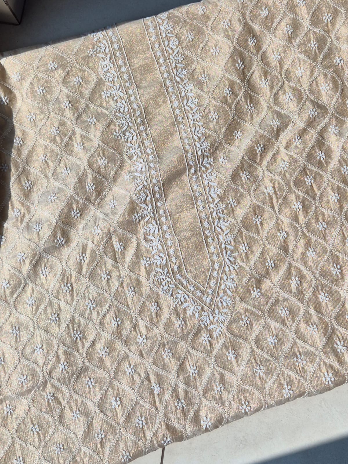 gulposh-lucknow-chikankari-tissue-mens-kurta-fabric