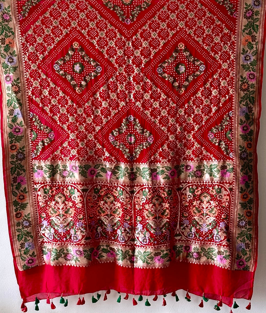 gulzaar-phoolkari-red-pure-georgette-meenakari-bandhani-dupatta
