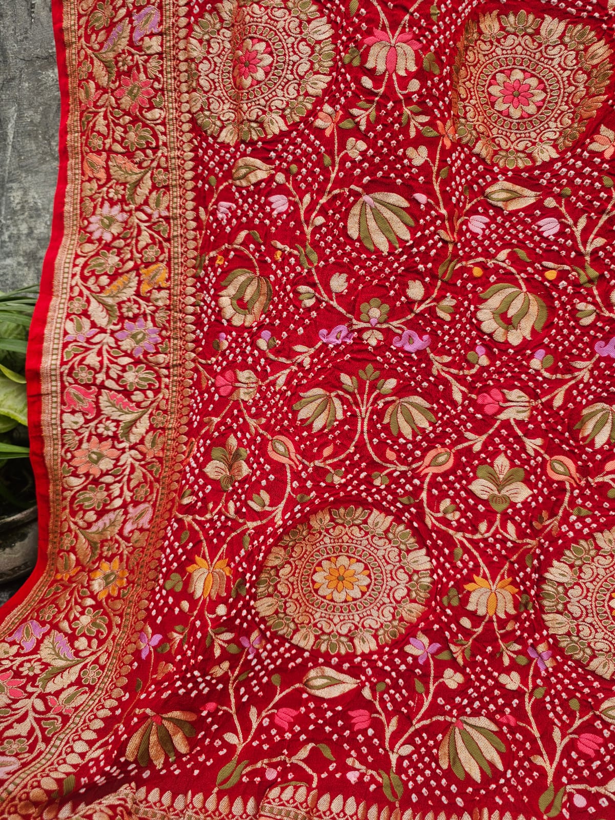gulzaar-phoolkari-red-pure-georgette-meenakari-bandhani-dupatta