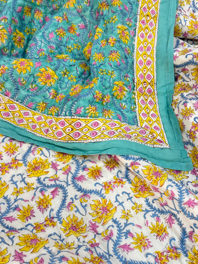 handblock-cotton-quilt-with-all-over-floral
