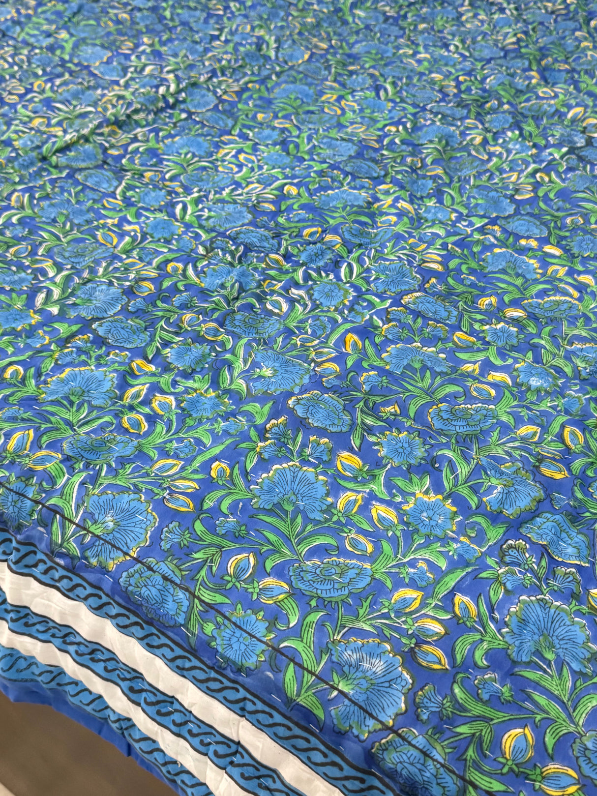 handblock-cotton-quilt-with-floral-vine-pattern