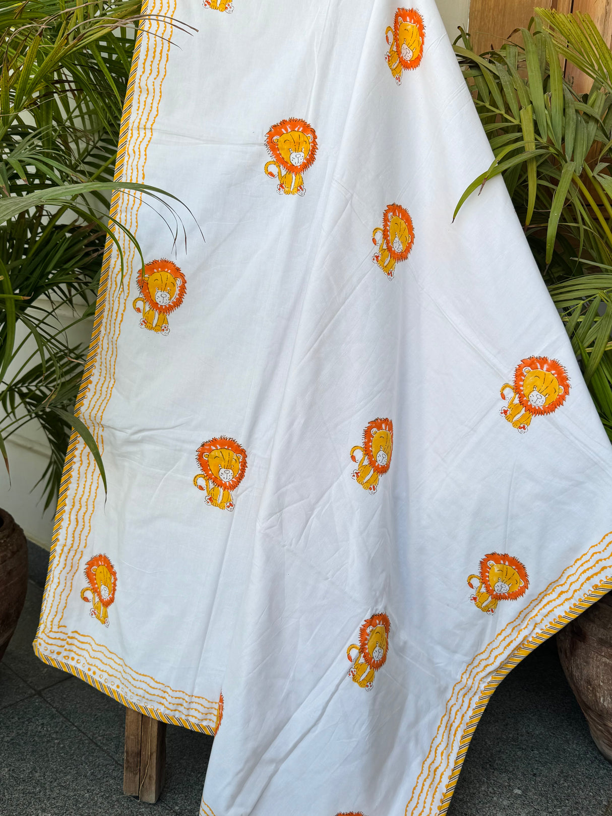 handblock-printed-layered-kids-blanket-cuddle-up