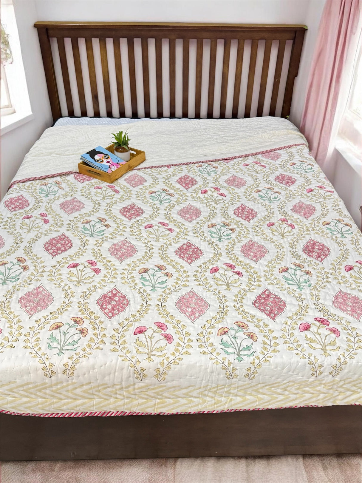 handblock-printed-mulmul-reversible-king-size-quilt