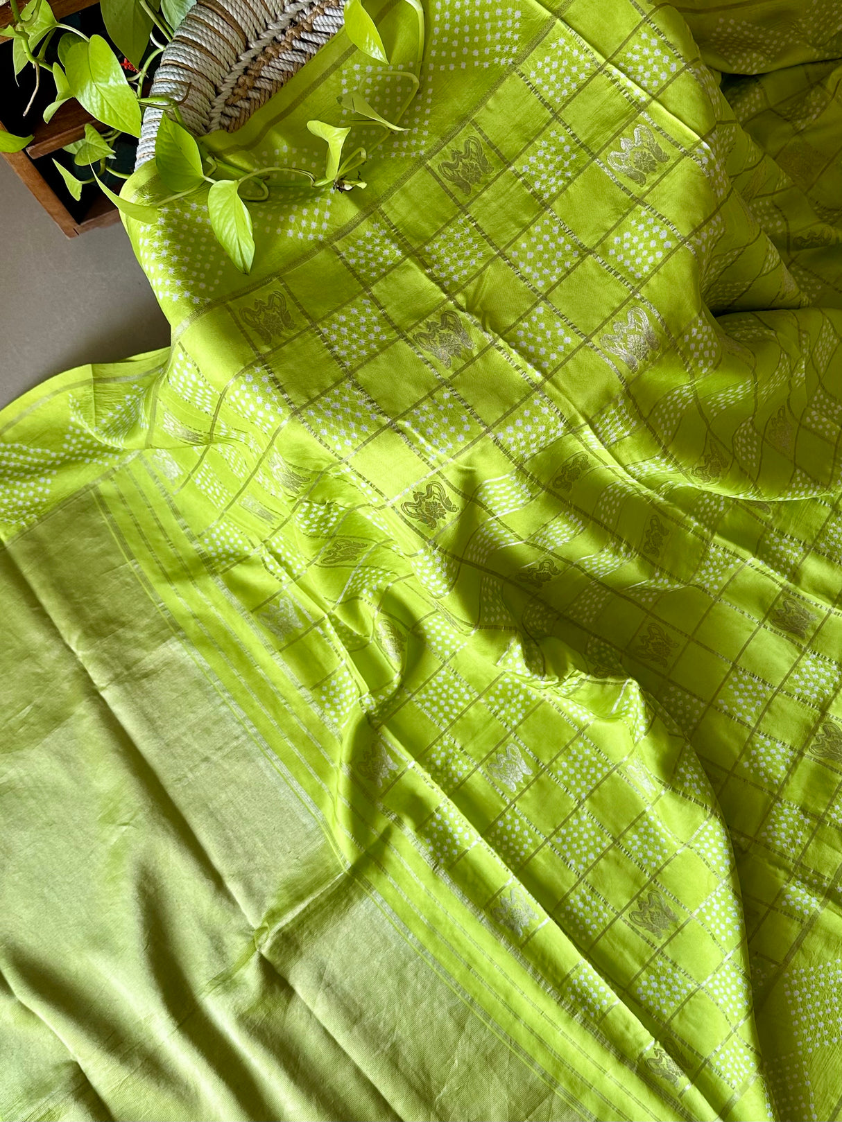 handcrafted-bandhani-kanjivaram-lime-silk