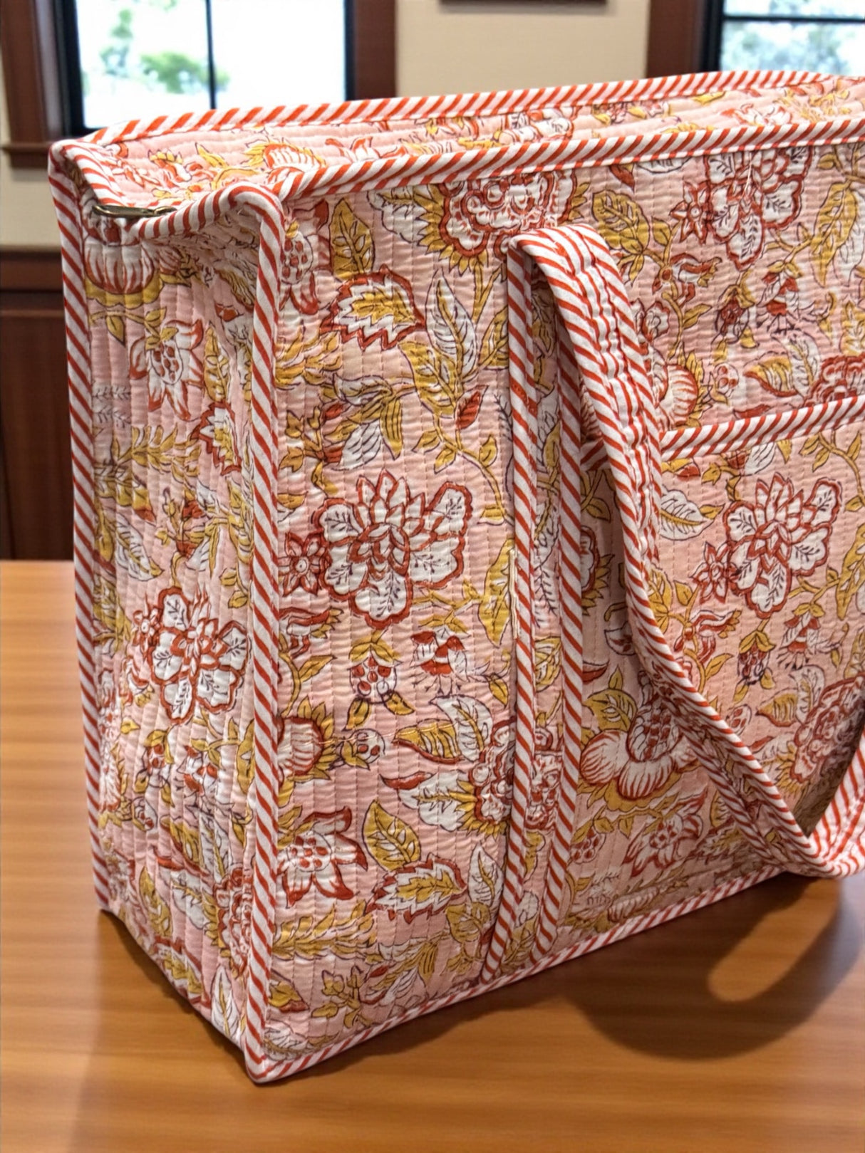 handcrafted-cotton-tote-bag-with-structured-form