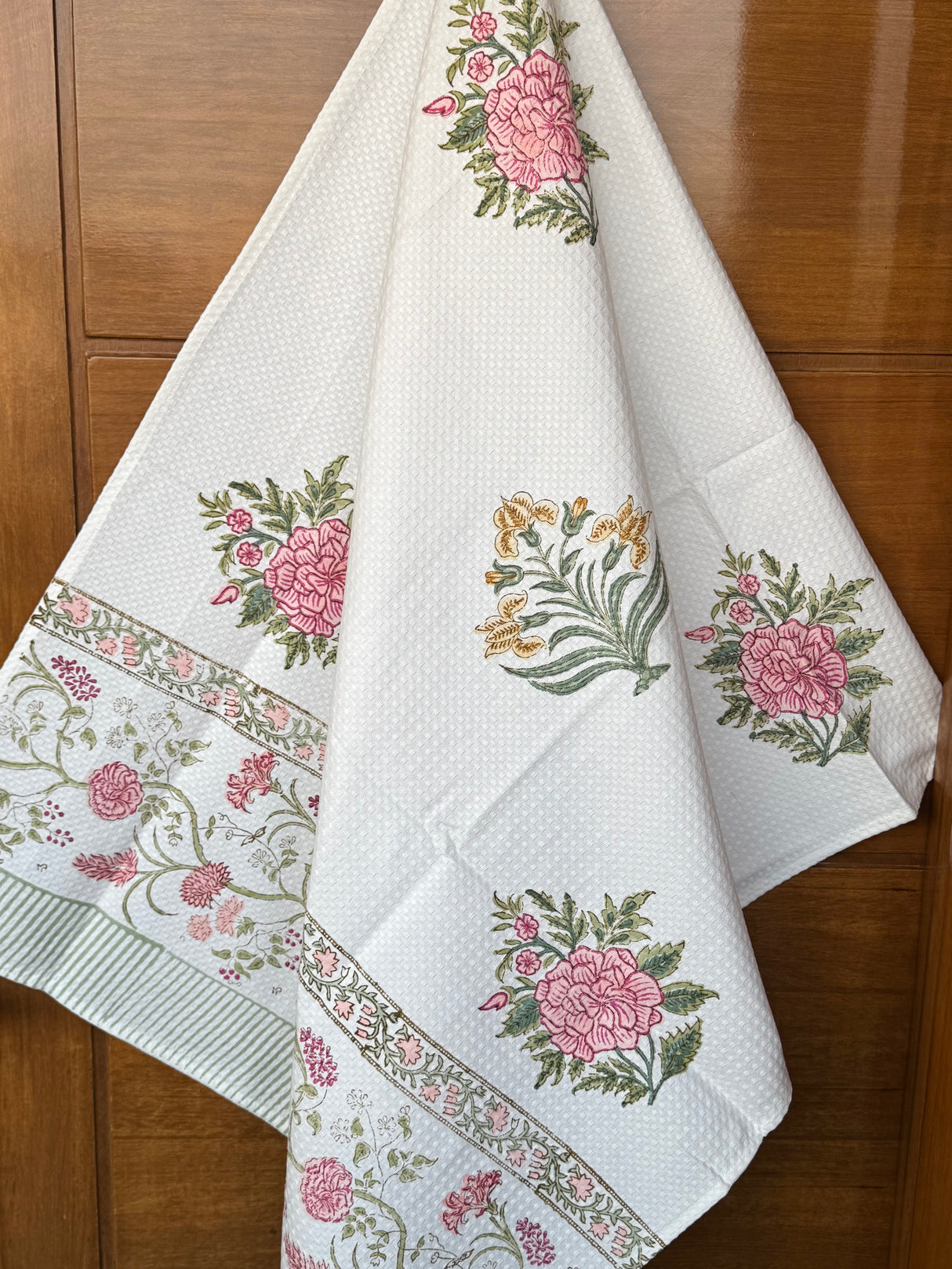 handcrafted-cotton-waffle-weave-towel-with-meadow-motifs