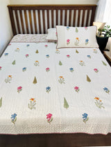 handcrafted-mulmul-king-bedcover-kapaas-katha