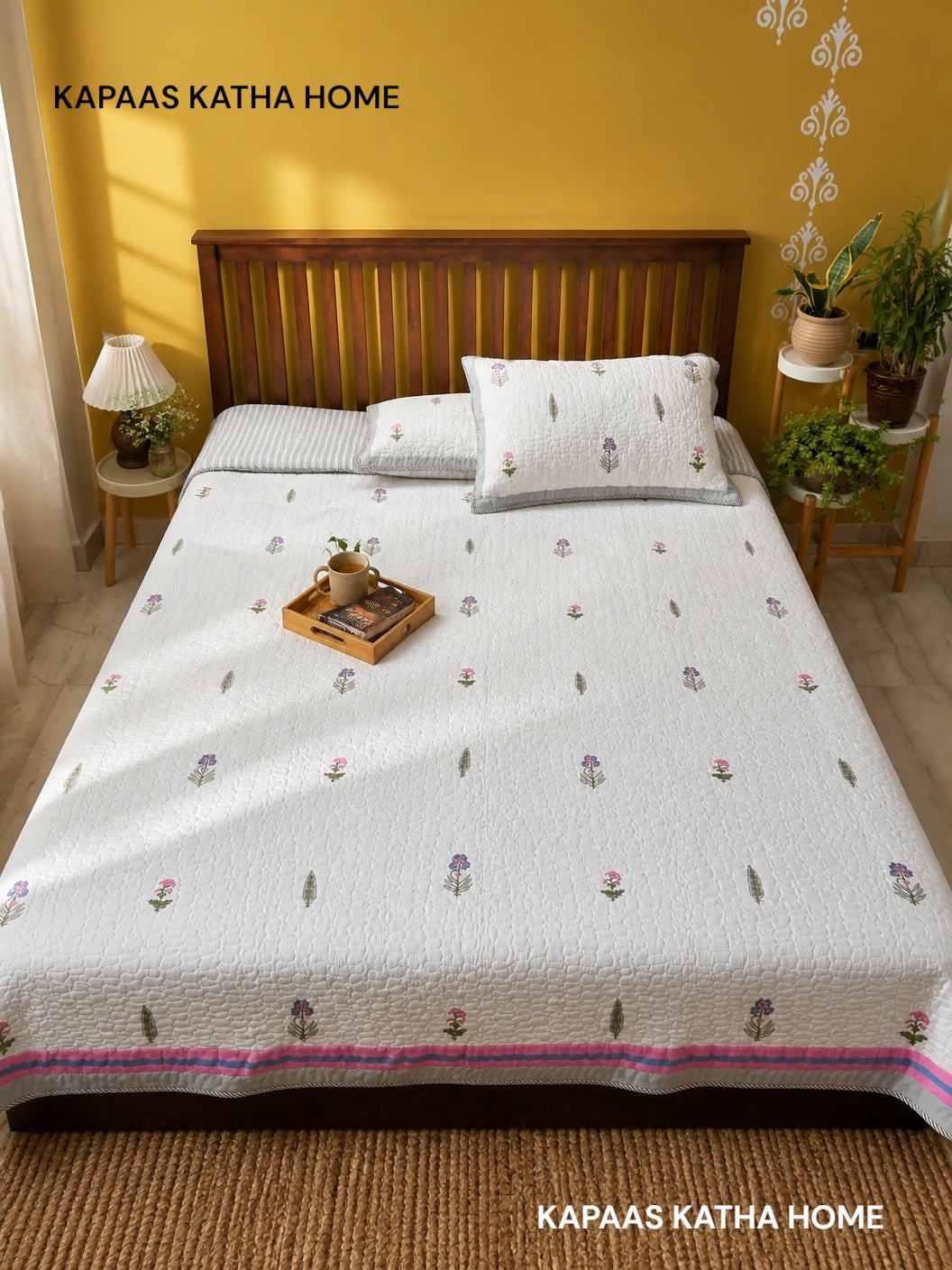 handcrafted-quilted-bedcover-with-pillowcases