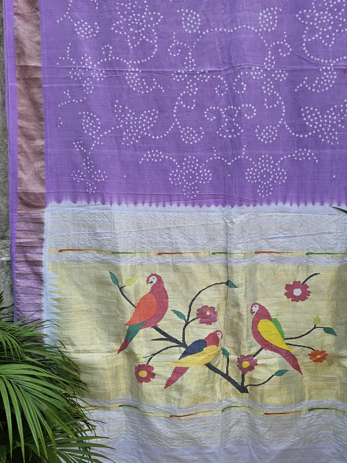 Handloom Cotton Paithani Bandhani Saree in Light Lavender Colour