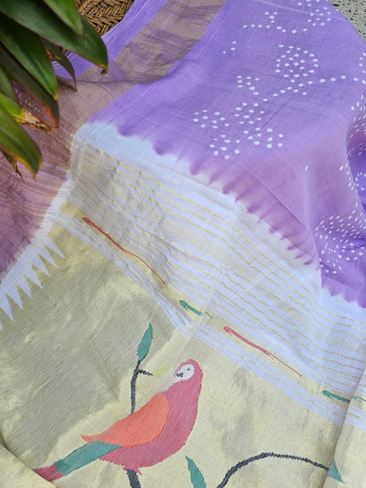 Handloom Cotton Paithani Bandhani Saree in Light Lavender Colour