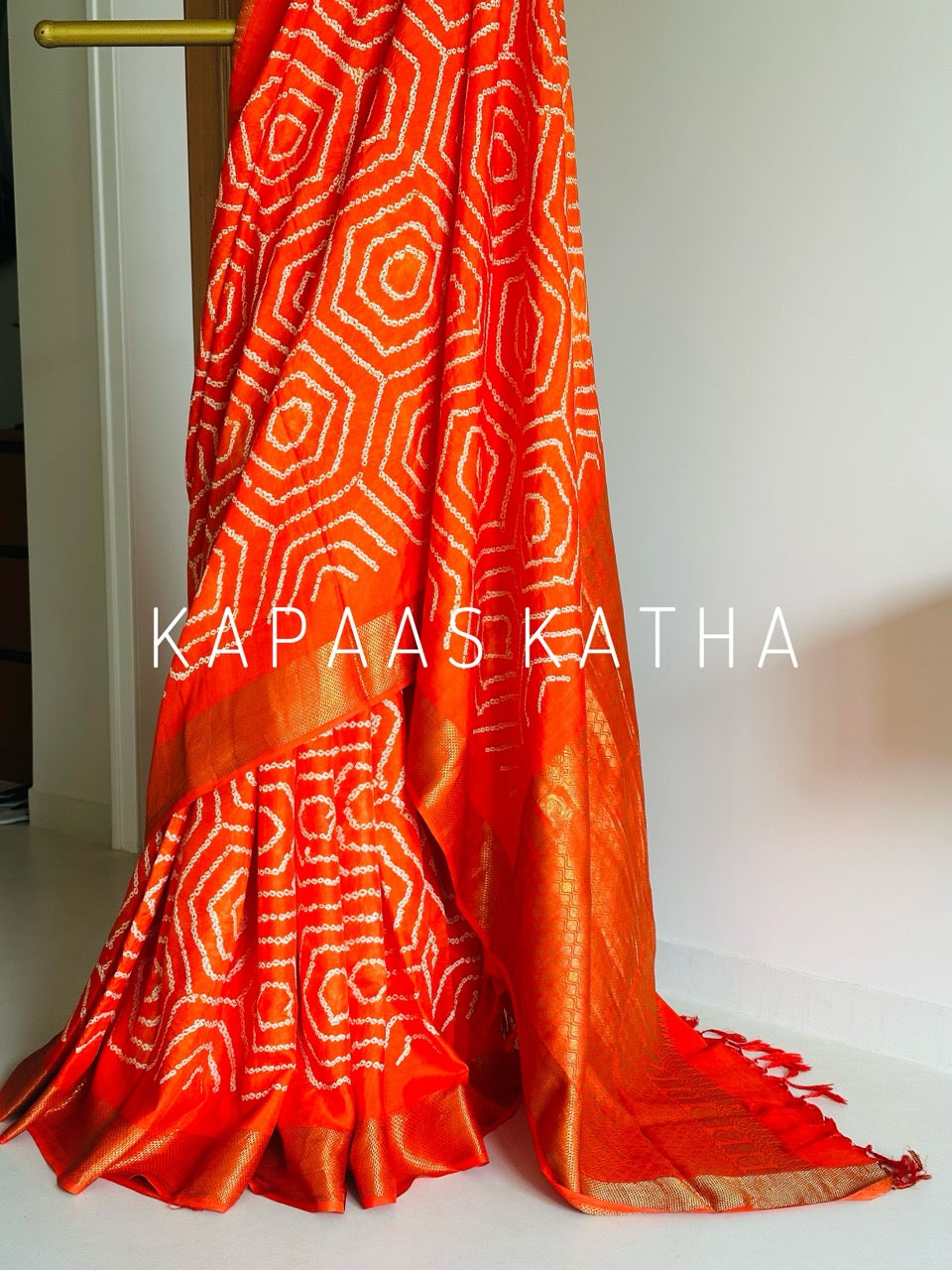 Pure Kanjivaram Silk Bandhani Saree, Orange Bandhani Kanjivaram Saree, Hand-Tied Bandhej Silk Saree, Kapaas Katha Silk Sarees, Authentic Bandhani Sarees Online